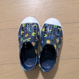 Native shoes Jefferson bugs design for toddlers size 9 new